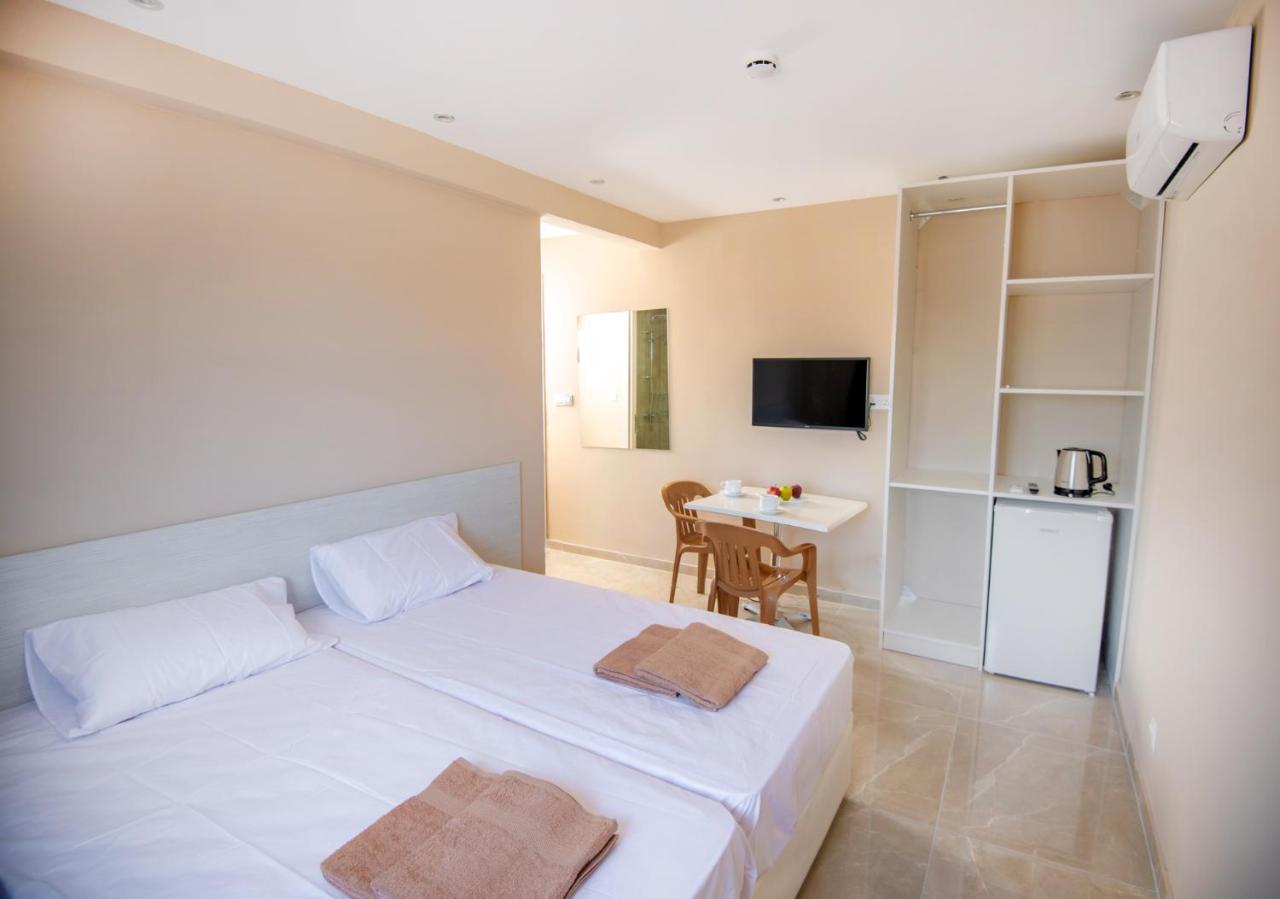 Marisa Napa Suites Ayía Nápa Extérieur photo
