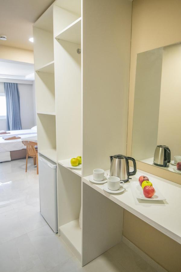 Marisa Napa Suites Ayía Nápa Extérieur photo